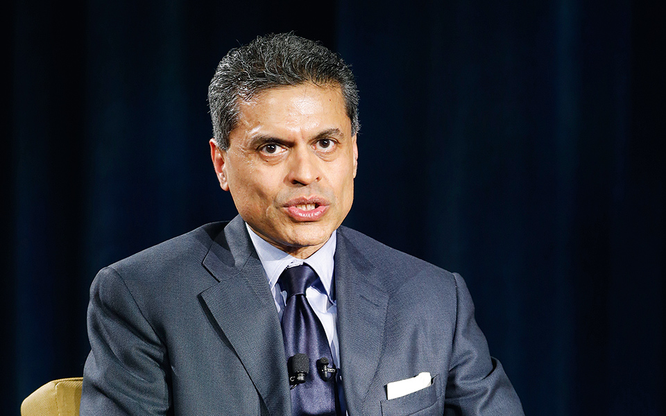 φαρίντ-ζακάρια-στην-κ-o-μπάιντεν-ξεπέ-561356743