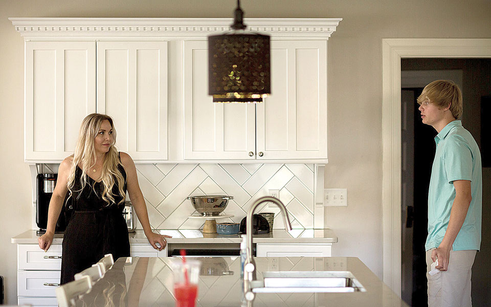 η-πανδημία-όξυνε-τις-σχέσεις-γονέων-561355864