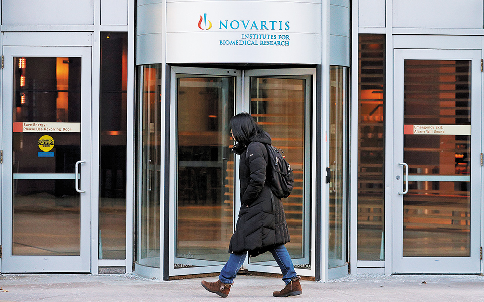 με-ή-χωρίς-κουκούλα-οι-μάρτυρες-υπό-π-561356599