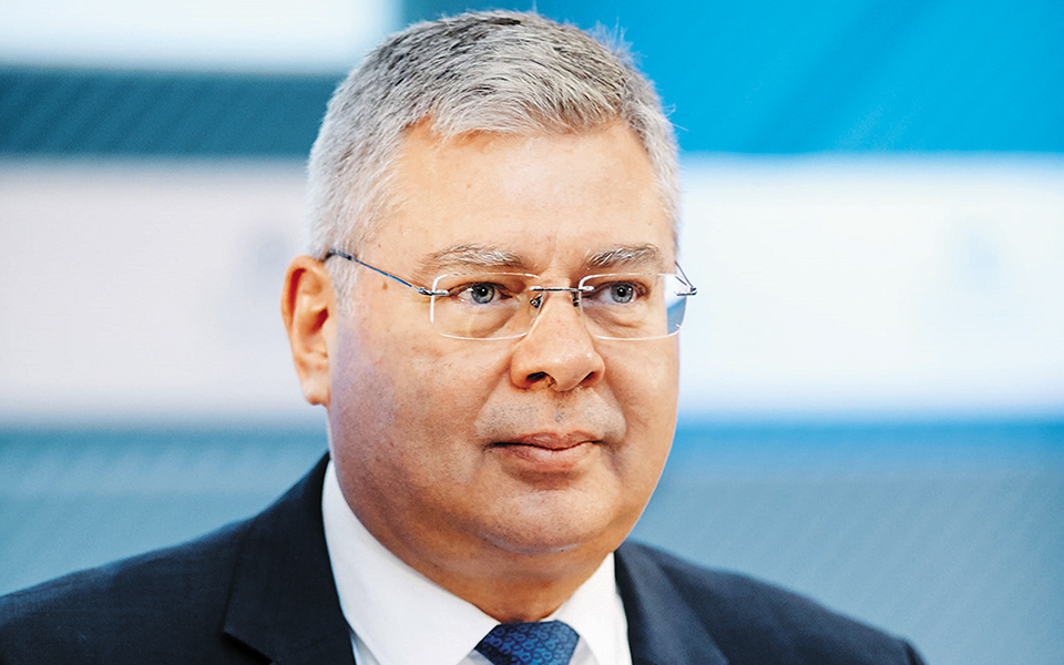 αναγκαιότητα-ο-μετασχηματισμός-των-ε-561356926