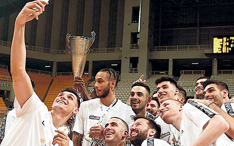 από-το-κύπελλο-στρέφεται-στο-πρωτάθλη-561358651