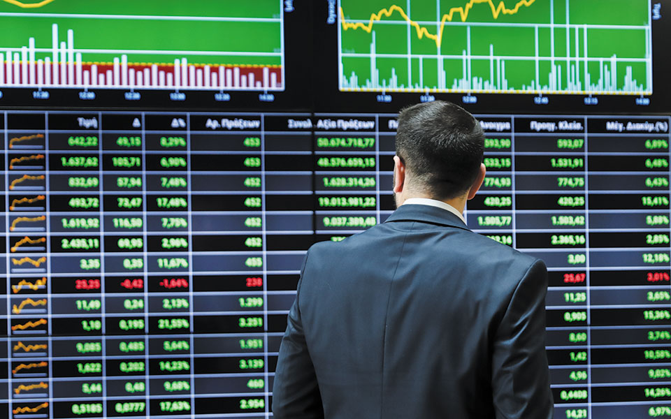 ήπια-πτώση-στο-χρηματιστήριο-πιέσεις-561361168