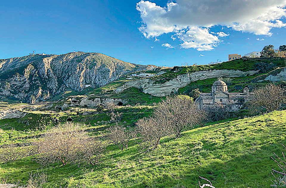 Η Ελληνική Επανάσταση με… θέα την Καλντέρα της Σαντορίνης-1