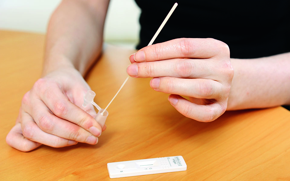 self-tests-επικίνδυνα-τα-απόβλητα-ανησυχία-κ-561364876