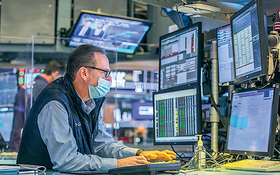 ευρωζώνη-εντείνονται-οι-φόβοι-για-τον-561366895