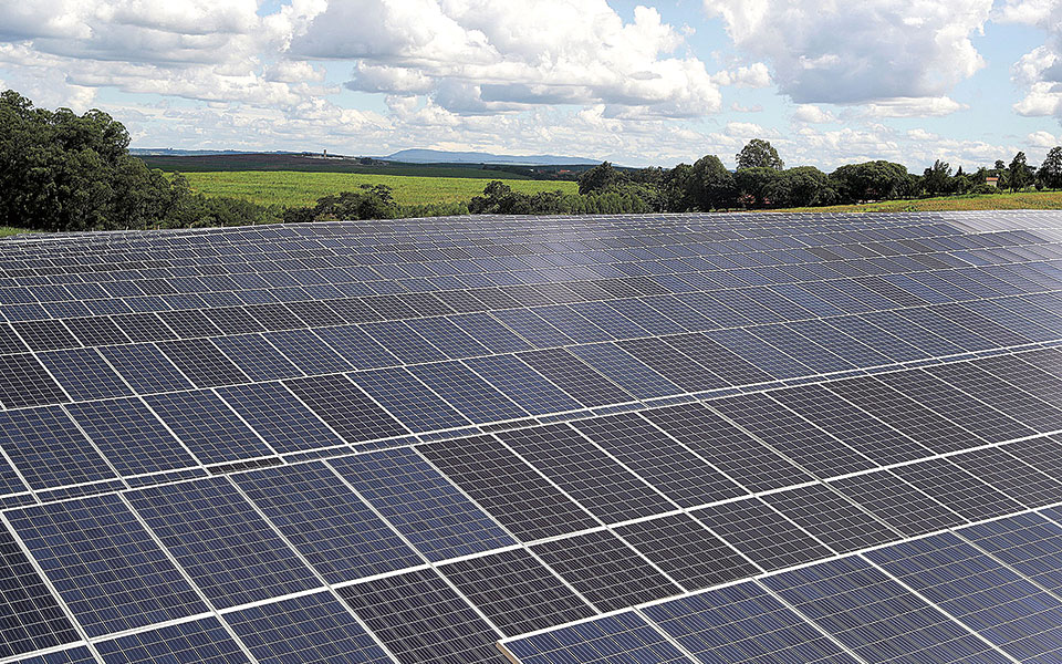 στα-βαλκάνια-εξορμούν-οι-ελληνικοί-εν-561368536