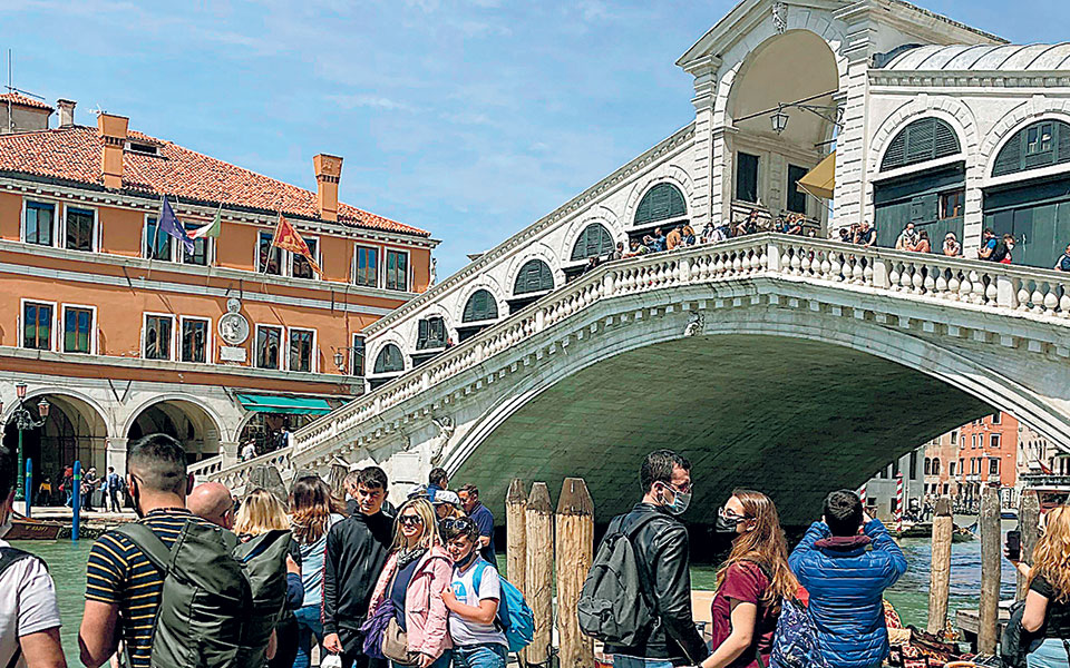ευρωζώνη-μηνύματα-ανάκαμψης-από-εργα-561370060