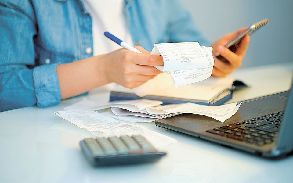 εφορία-οι-μισθωτοί-με-παιδιά-βγαίνουν-561371134