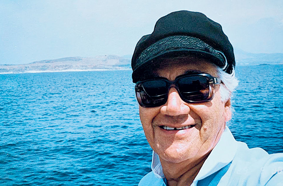 Γενιές και γενιές παιδιών αποχαιρετίζουν με τρυφερότητα τον Νίκο Πάλλη-1