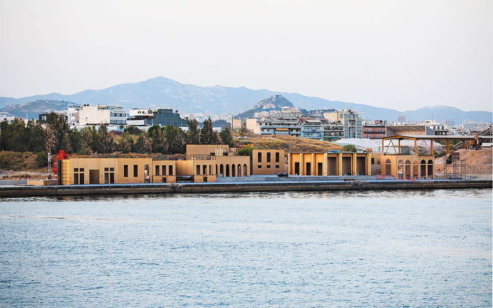 η-προκυμαία-της-σμύρνης-στο-νέο-φάληρο-561376675