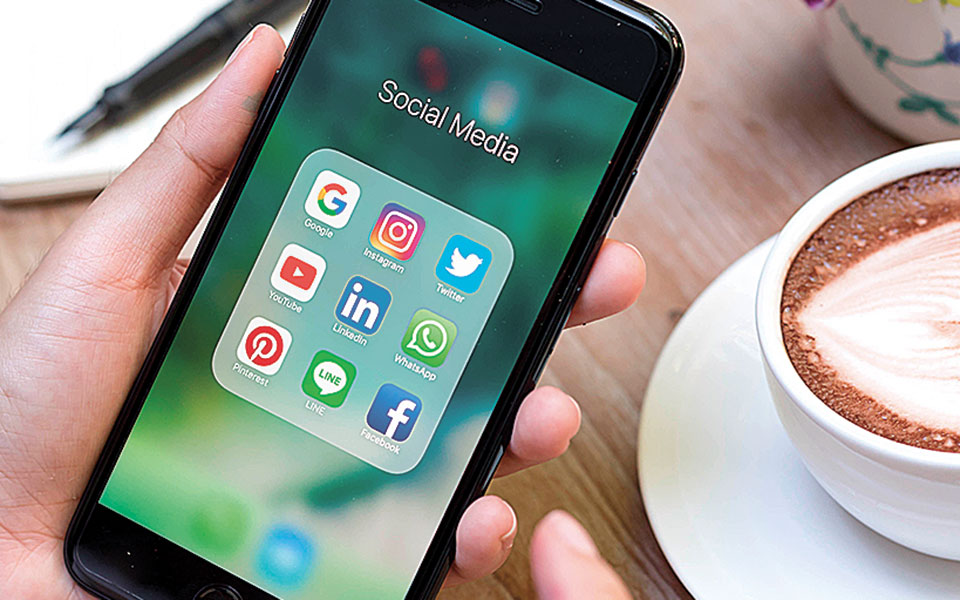 όχι-στον-συλλέκτη-εικόνων-561379654