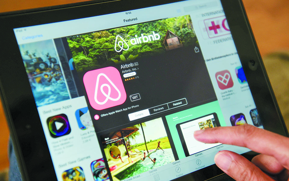 Εκτινάχθηκαν οι κρατήσεις μέσω Airbnb – Στην Ελλάδα η μεγαλύτερη αύξηση στην Ε.Ε.-2