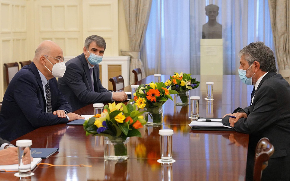 συνάντηση-δένδια-με-τον-παλαιστίνιο-π-561366088