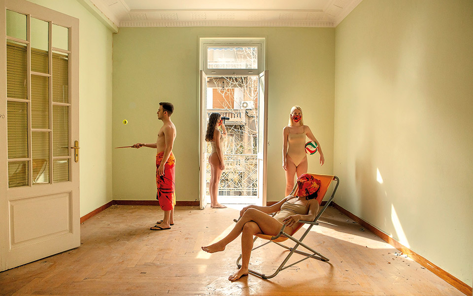 στην-πλαζ-της-πατησίων-561375352