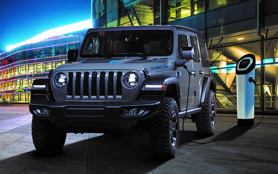 προ-των-πυλών-της-ευρώπης-το-νέο-plug-in-hybrid-jeep-wrangler-4xe-561354883