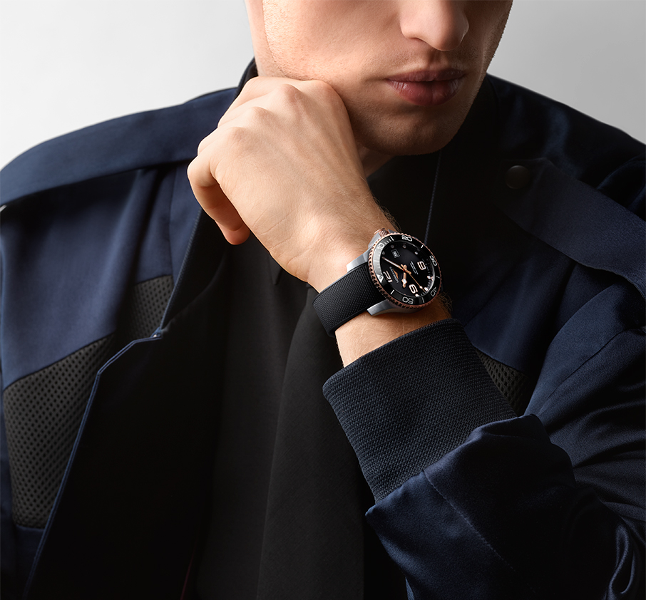 Οι δύο τόνοι των νέων LONGINES HydroConquest κάνουν τη διαφορά-1