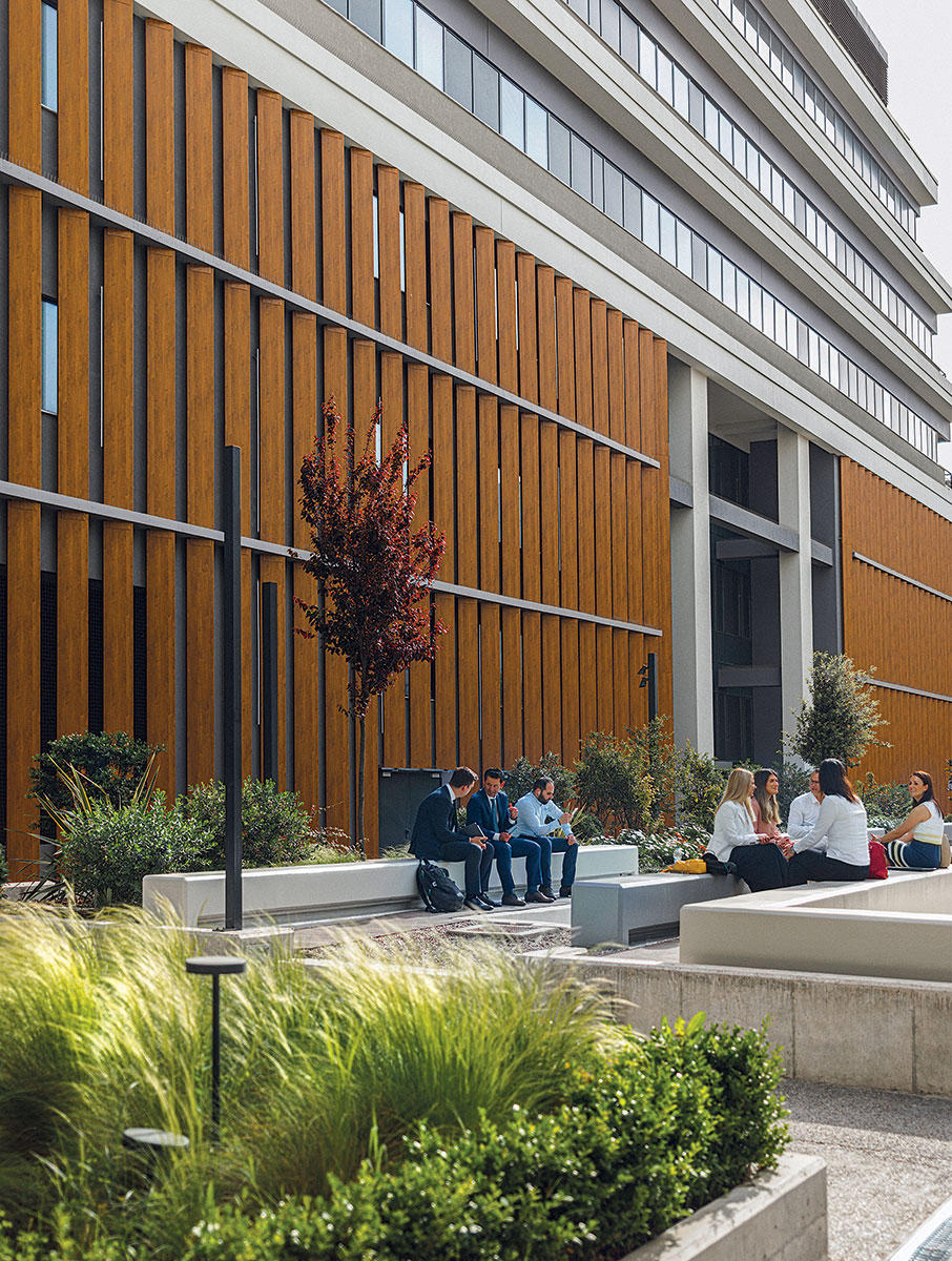 Ο Πειραιάς παίρνει μπροστά-3