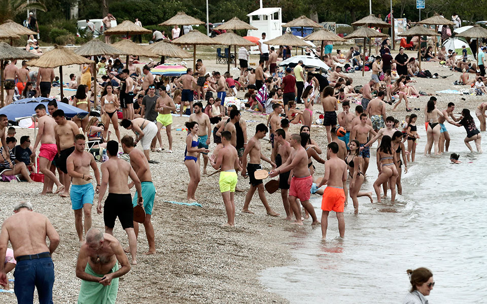 καιρός-ο-υδράργυρος-έφτασε-στους-391-βαθ-561351085