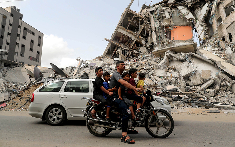 Μετά την εκεχειρία η ζωή επιστρέφει στη Γάζα (εικόνες)-2