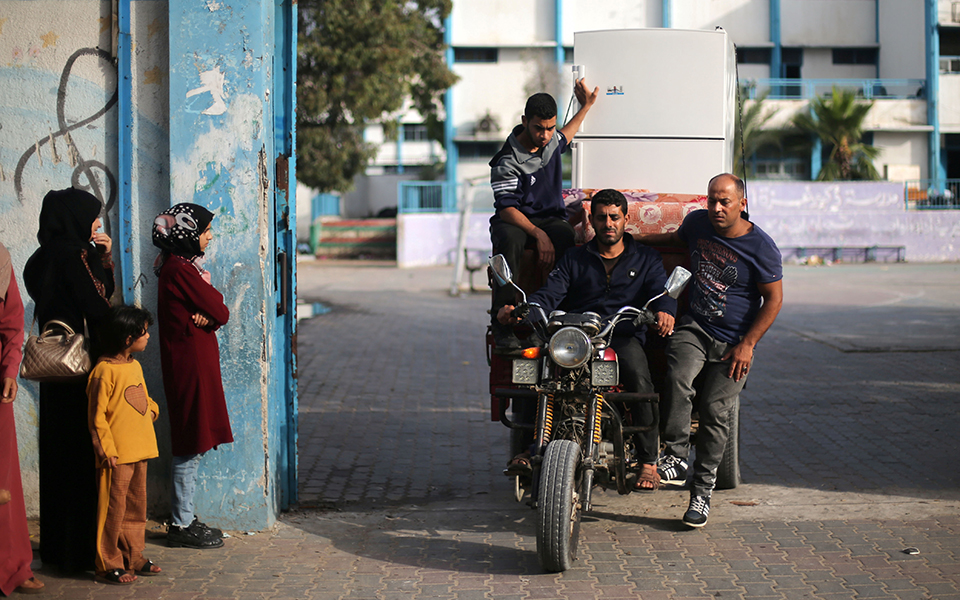 Μετά την εκεχειρία η ζωή επιστρέφει στη Γάζα (εικόνες)-4