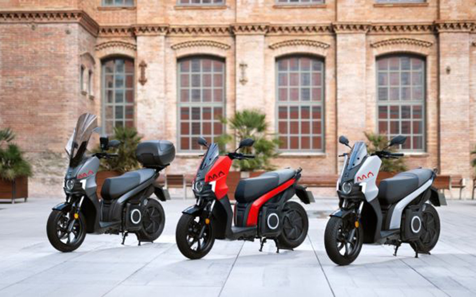 η-seat-mo-κάνει-ένα-διεθνές-άλμα-561354868