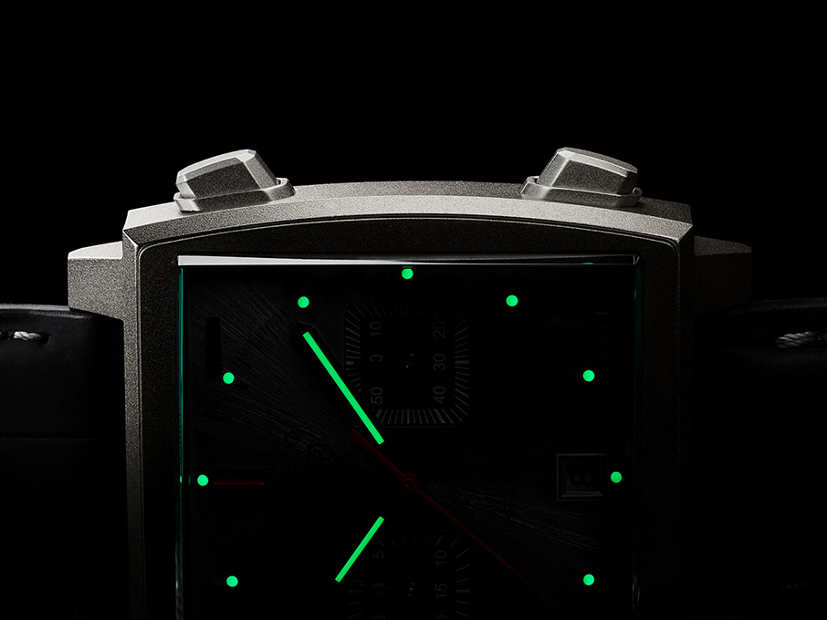 Ένα TAG HEUER Monaco από τιτάνιο για το Grand Prix του Μονακό-5