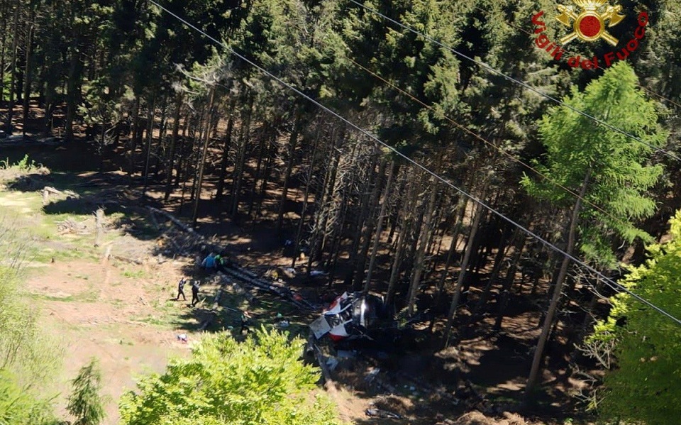 ιταλία-τουλάχιστον-13-νεκροί-από-πτώση-561373642