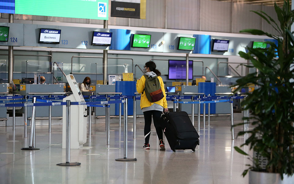 Αντίστροφη μέτρηση για το «πράσινο διαβατήριο»- Τρέχει πιλοτικά σε επτά χώρες-1