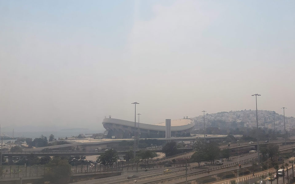 Φωτιά στον Σχίνο: Ο καπνός σκέπασε όλη την Αττική (φωτογραφίες)-6