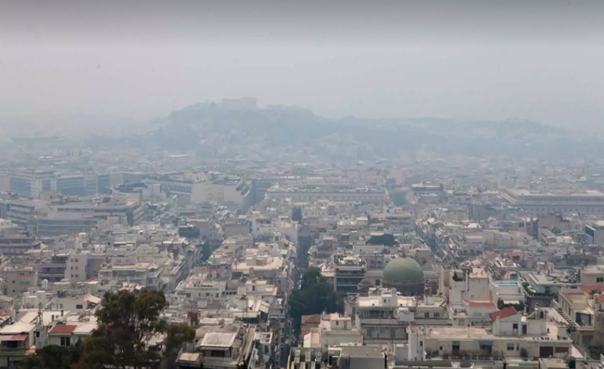 Φωτιά στον Σχίνο: Ο καπνός σκέπασε όλη την Αττική (φωτογραφίες)-1