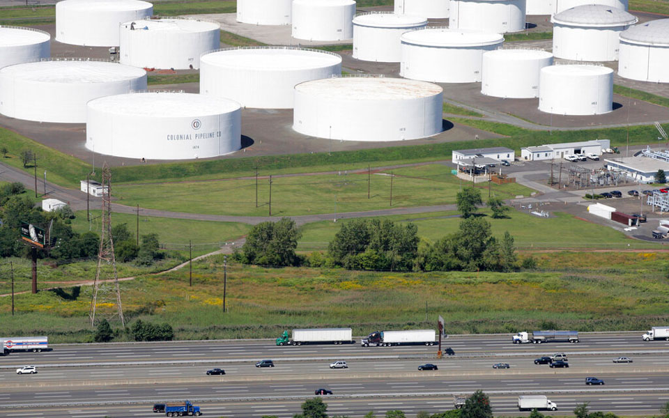 ηπα-επανακάμπτει-η-colonial-pipeline-αλλά-η-ουάσιγκτ-561363805
