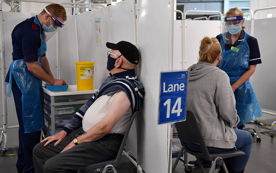 βρετανία-η-ινδική-μετάλλαξη-δεν-επηρε-561366550