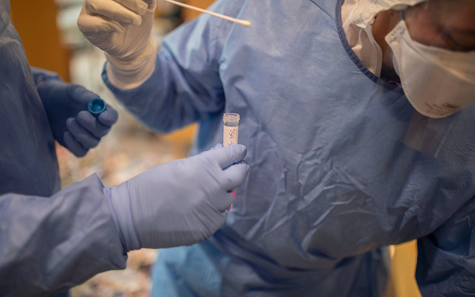 Κορωνοϊός: 1.918 νέα κρούσματα, 54 θάνατοι, 626 διασωληνωμένοι-1