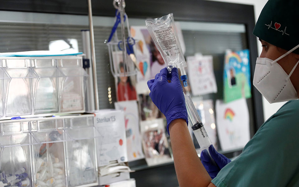 κυριαρχεί-η-βρετανική-μετάλλαξη-με-πο-561378844