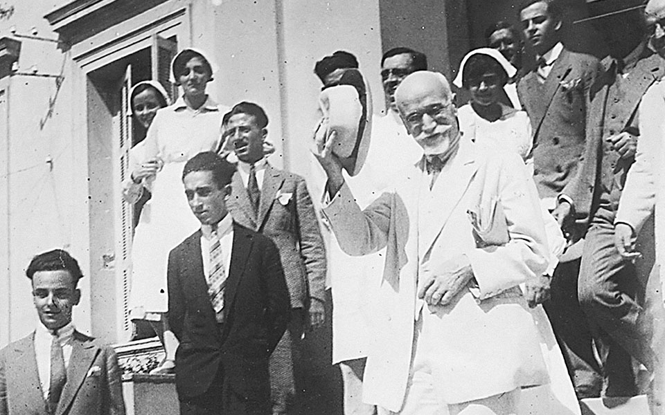 γίγας-της-πολιτικής-αλλά-και-με-λάθη-561363760