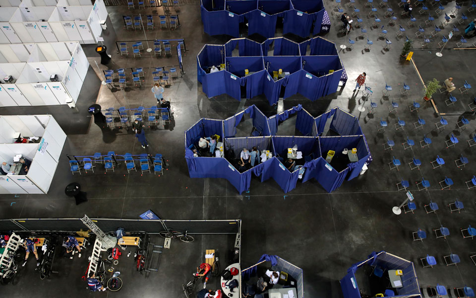 εμβόλια-η-μάχη-της-πατέντας-οι-υπέρμαχ-561354172