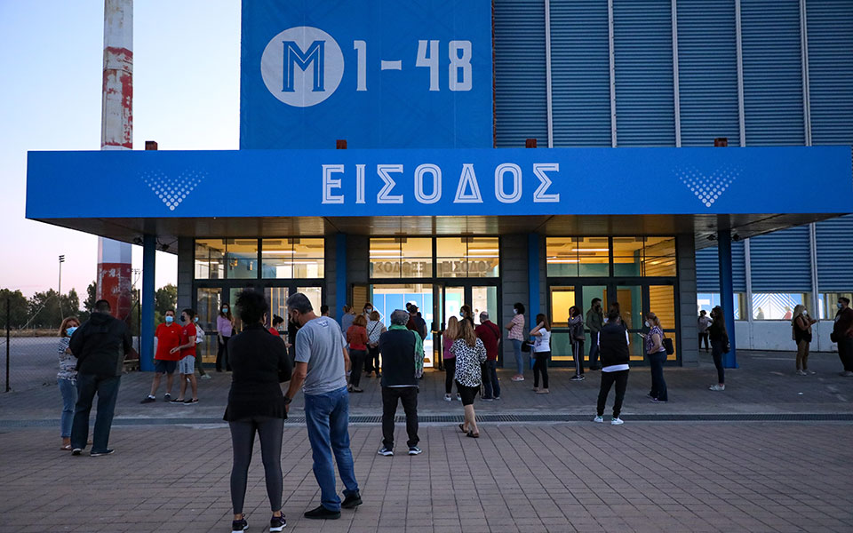 αθ-εξαδάκτυλος-περίπου-65-εκατ-οι-εμβολ-561370513