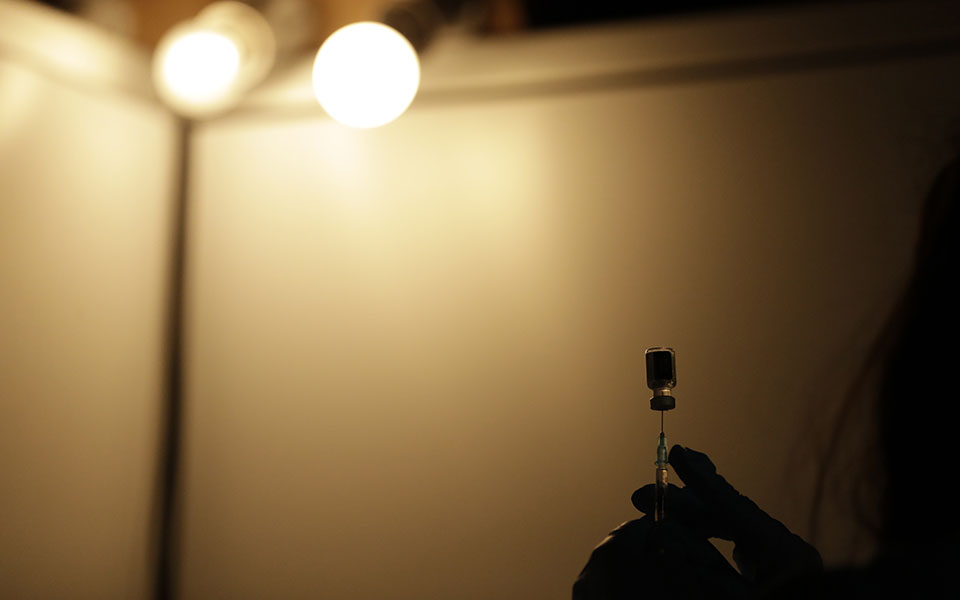 ηπα-εμβόλιο-pfizer-ο-fda-αναμένεται-να-δώσει-έγ-561351355