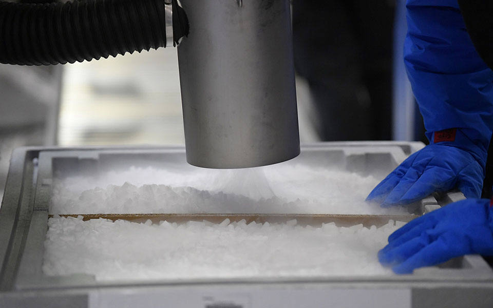 εμβολιασμός-επιταχύνει-η-επιχείρηση-561361519