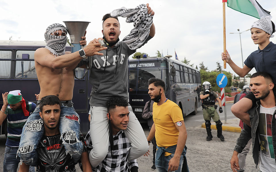 Ένταση στην Πρεσβεία του Ισραήλ στην Αθήνα (φωτογραφίες)-6