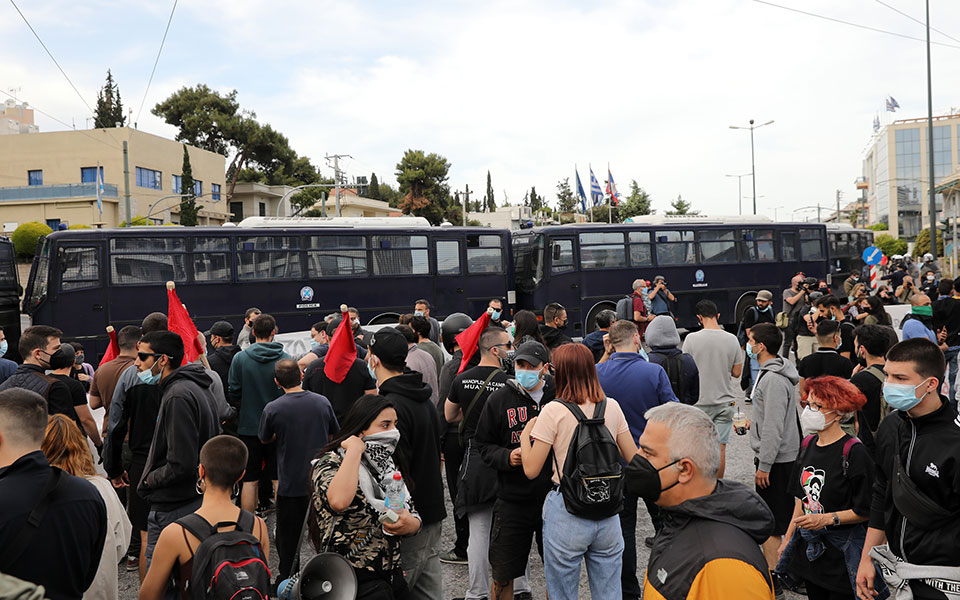 Ένταση στην Πρεσβεία του Ισραήλ στην Αθήνα (φωτογραφίες)-4