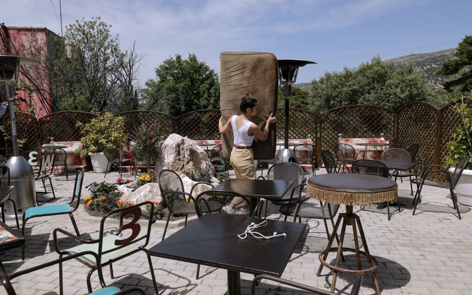 εστίαση-αισιοδοξία-με-αστερίσκους-γ-561350956