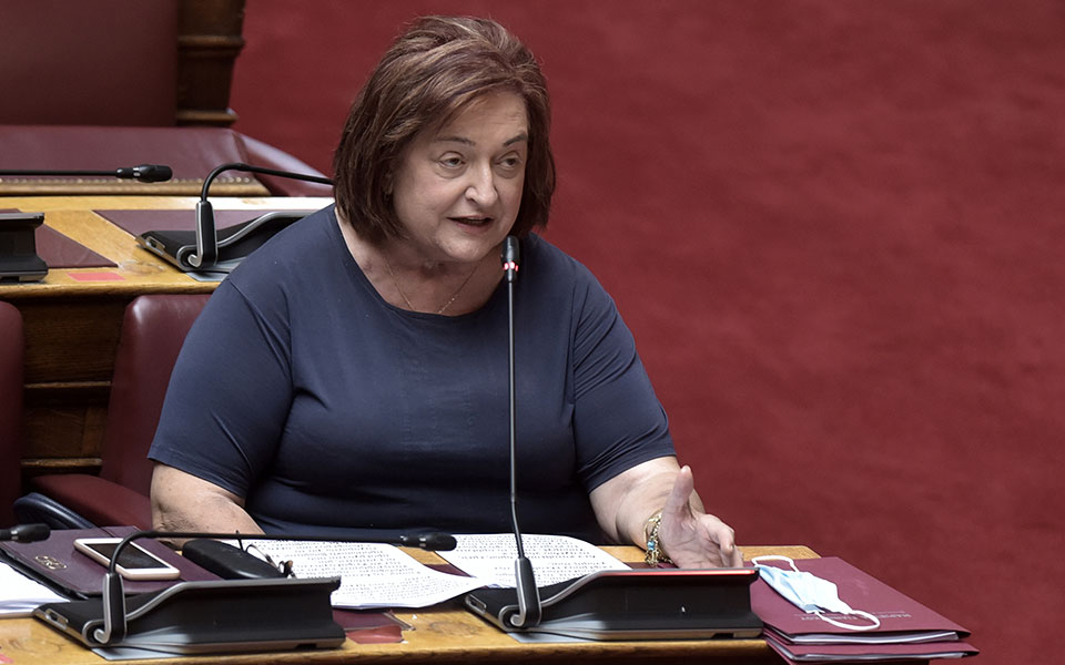 συνεπιμέλεια-η-μαριέττα-γιαννάκου-δε-561369058