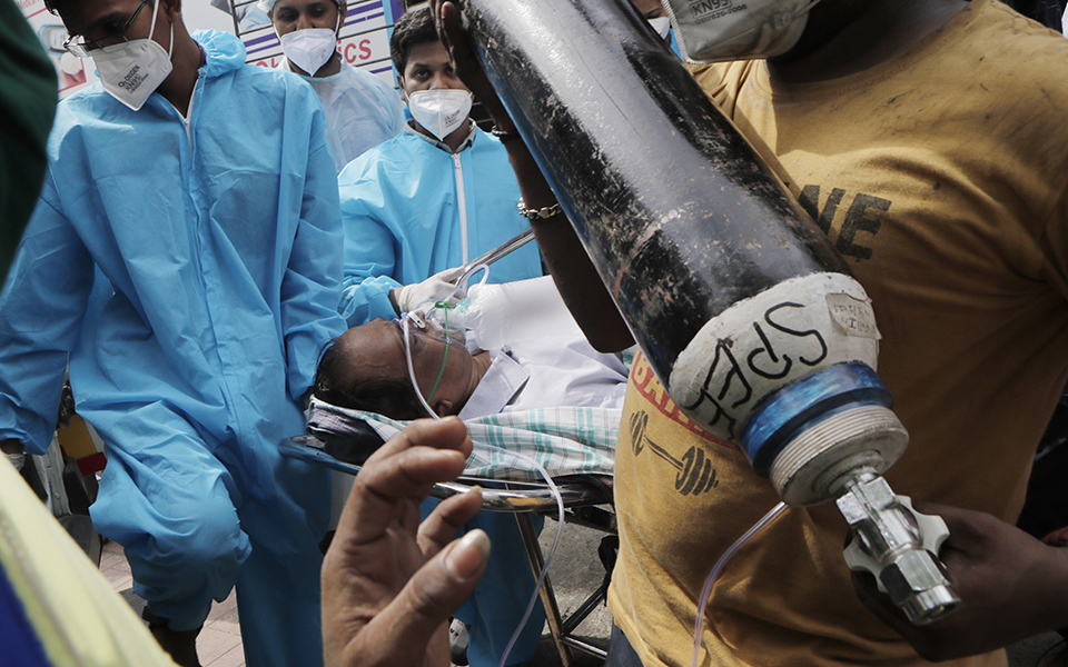 νέο-ρεκόρ-θανάτων-στην-ινδία-ασθενε-561352348