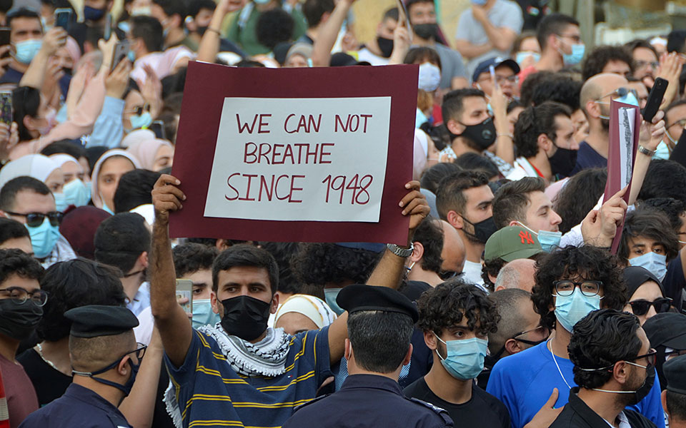 ιορδανία-διαδηλωτές-ζητούν-το-κλείσι-561357553