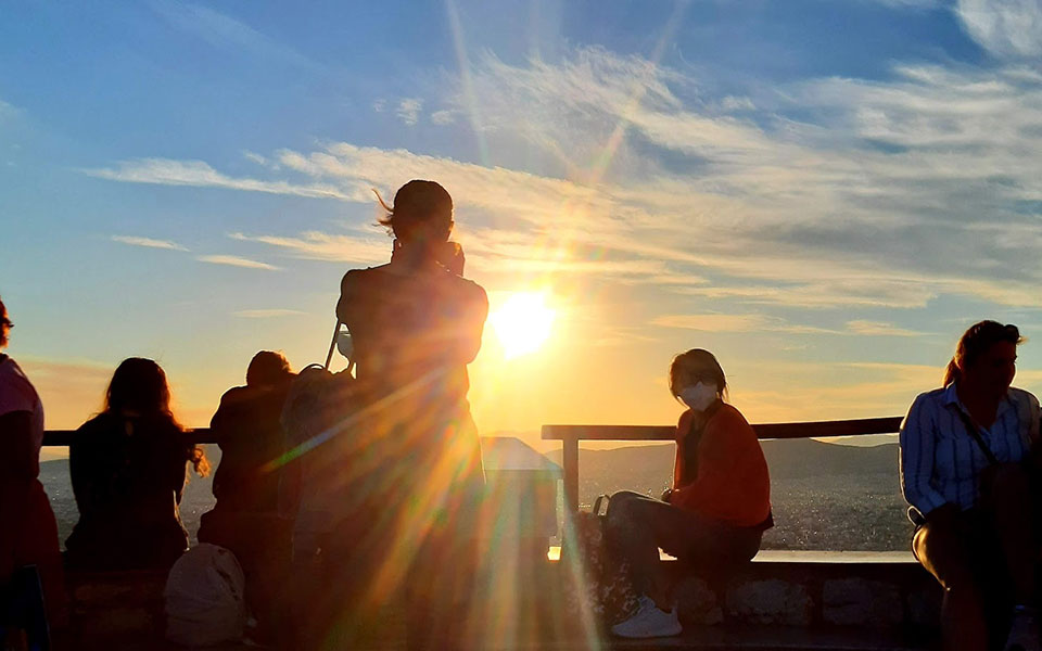 καιρός-μαγιάτικο-καλοκαίρι-με-τον-υδρ-561375994