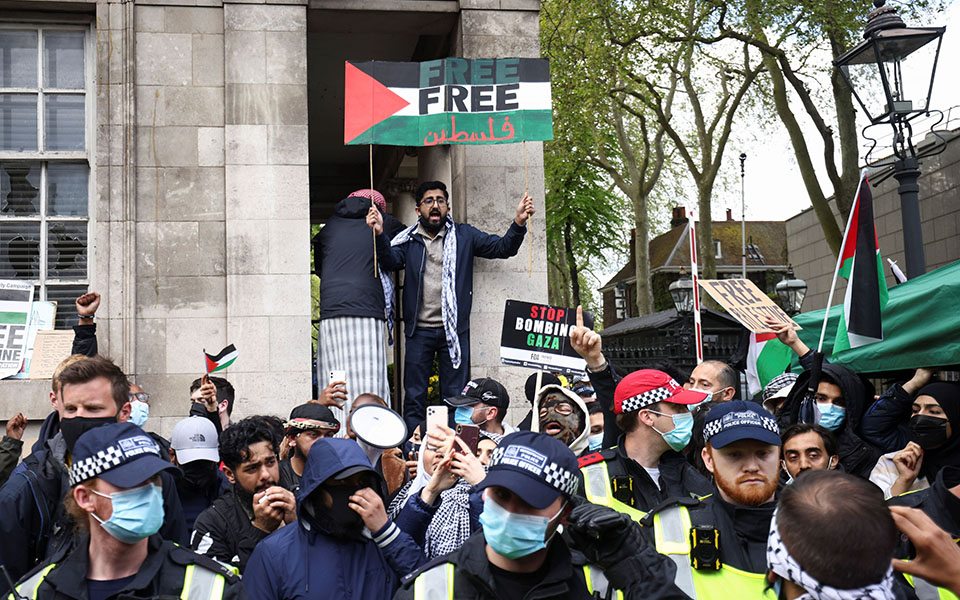 Μεσανατολικό: Μαζικές διαδηλώσεις υπέρ των Παλαιστινίων σε Ευρώπη και ΗΠΑ-2