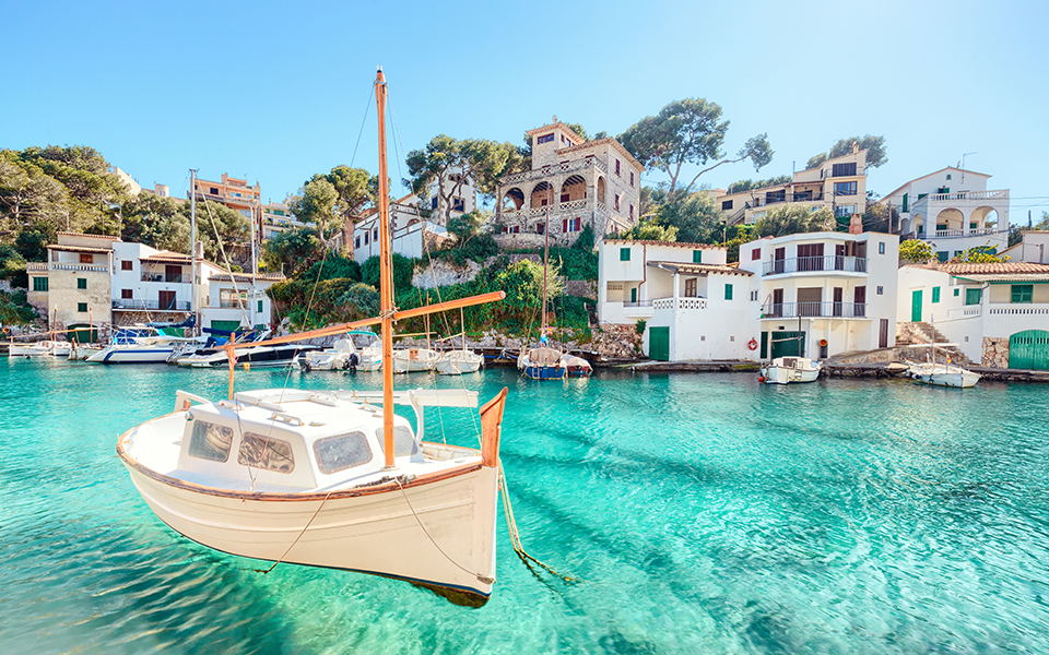 Τουρισμός: Μια «μάχη», δύο στρατηγικές από Ελλάδα και Ισπανία-1