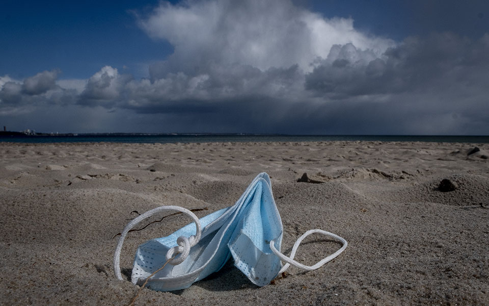 οι-μάσκες-όλων-πότε-θα-πέσουν-μικρ-561357583