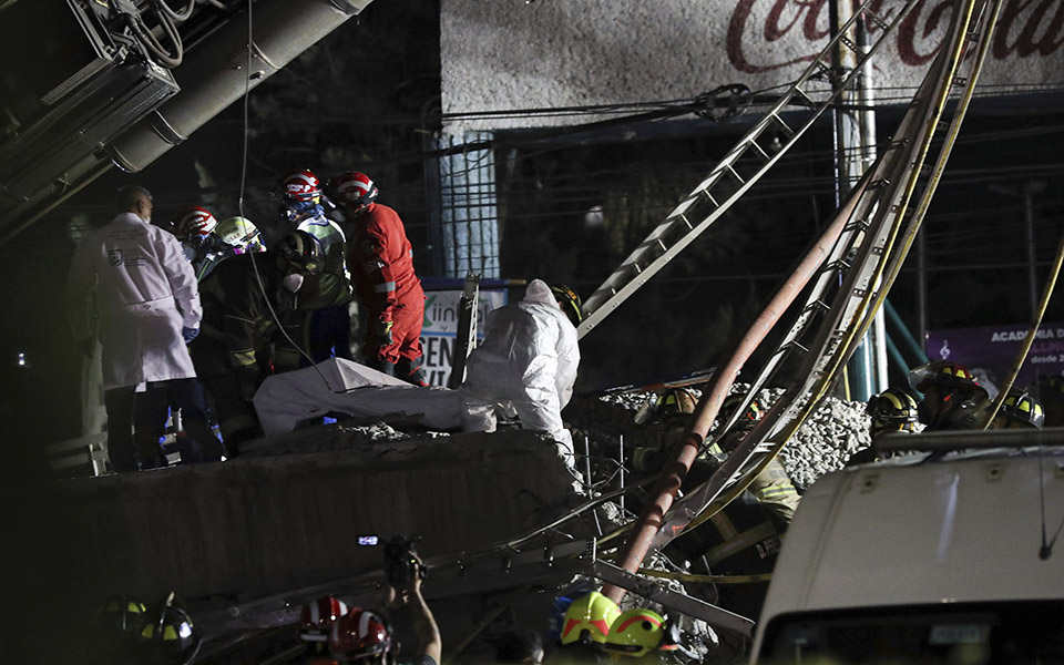 Μεξικό: Δεκάδες νεκροί και τραυματίες σε δυστύχημα στο μετρό (βίντεο – φωτογραφίες)-1